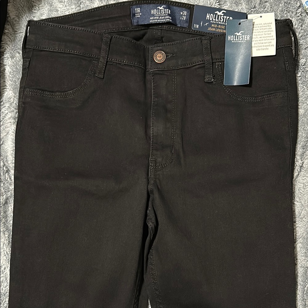 Hollister women’s  Black Jean jegging